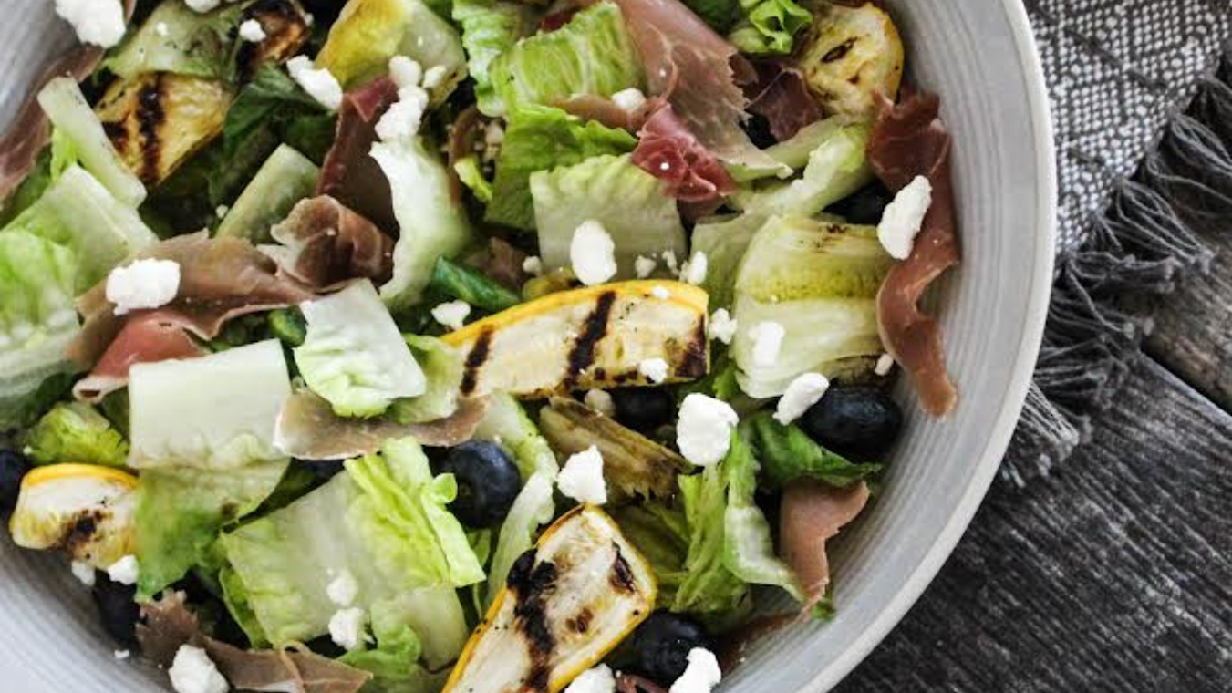 Grilled Summer Squash Salad with Jalapeño Lime Vinaigrette - Lettuce Grow