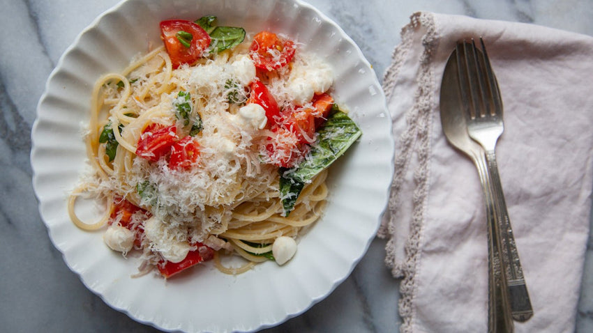 Spaghetti With Salsa Cruda - Lettuce Grow