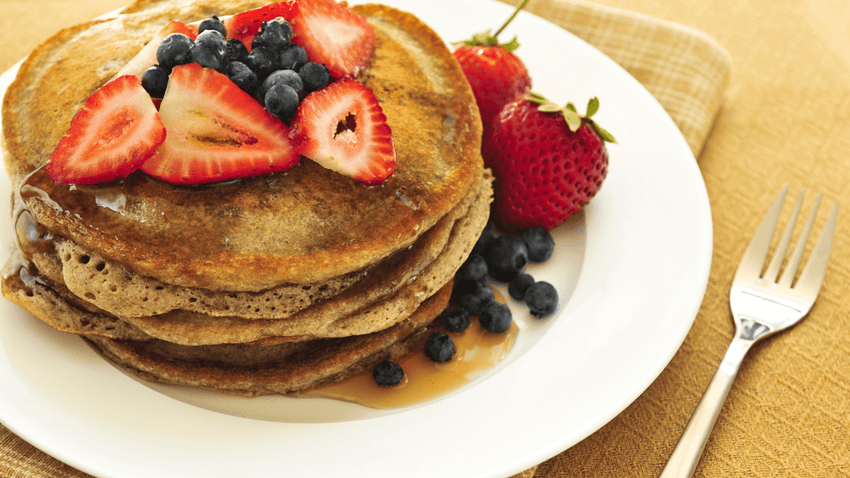 Strawberry Whole Wheat Pancakes - Lettuce Grow