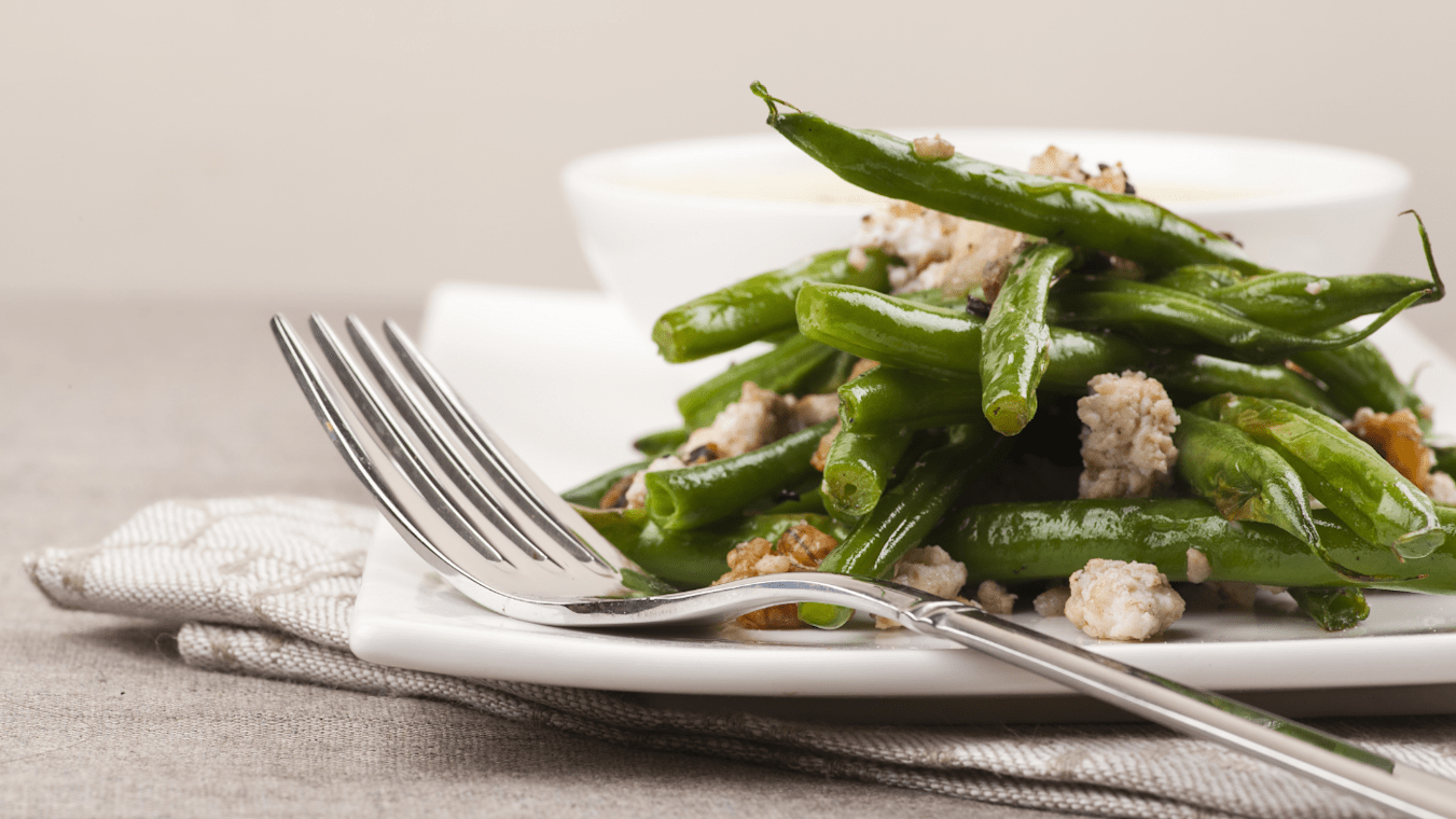 Green Bean Salad with Toasted Seeds & Nuts - Lettuce Grow
