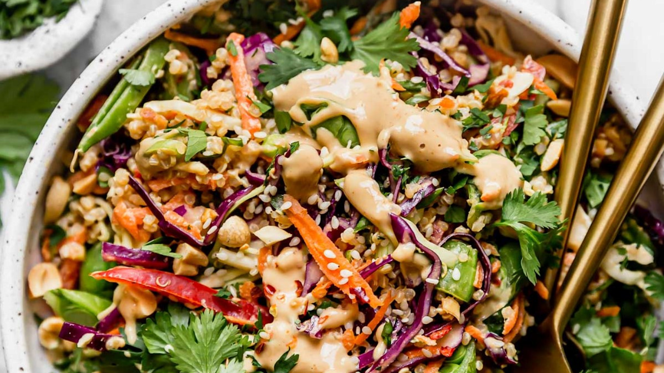 Thai Peanut Quinoa Salad - Lettuce Grow