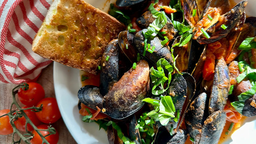 Mussels Marinara with Fresh Herbs